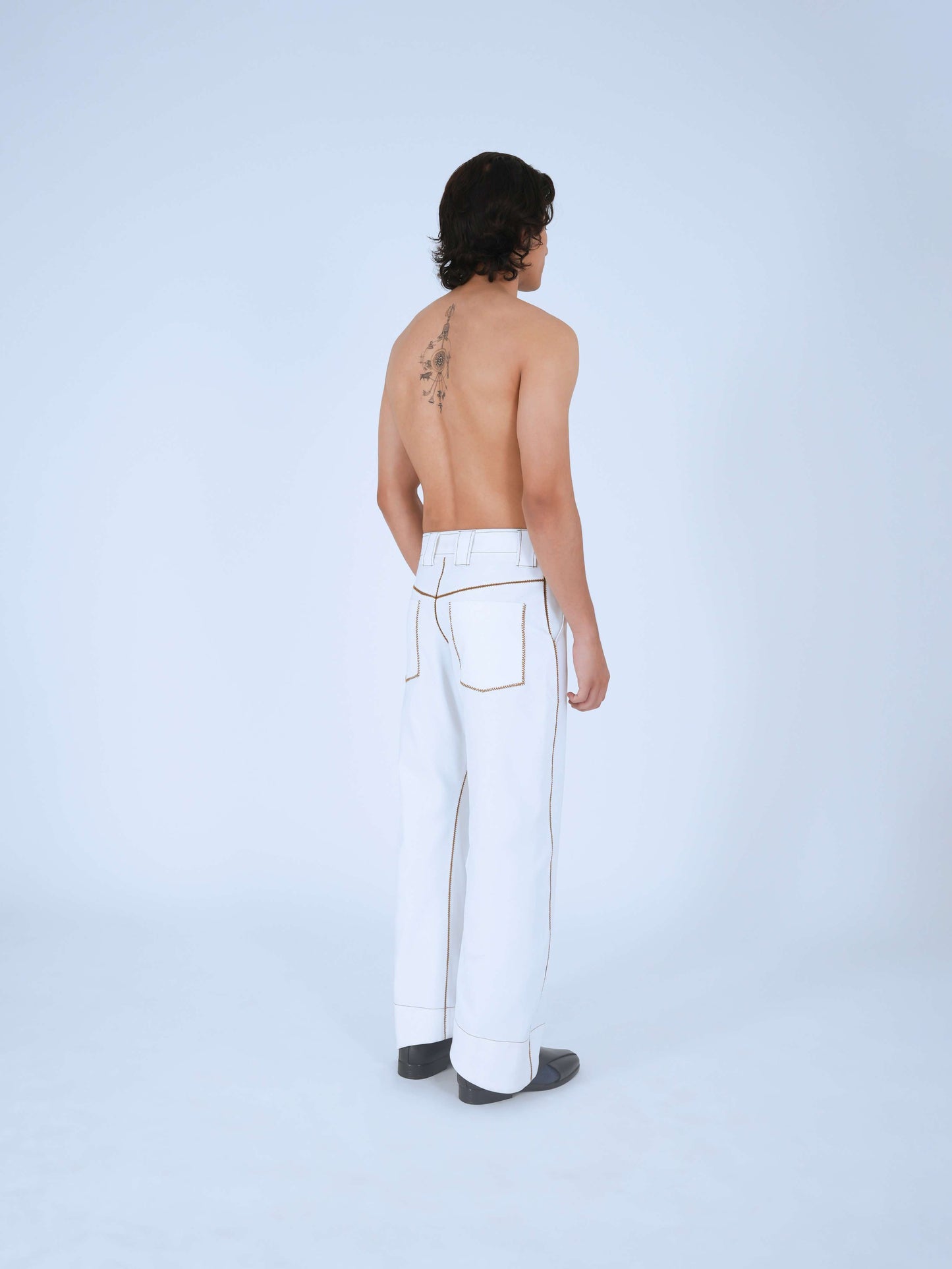 Curve Pant  In Clear